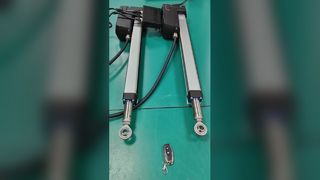 1200KG Synchronized Industrial Linear Actuators in Action